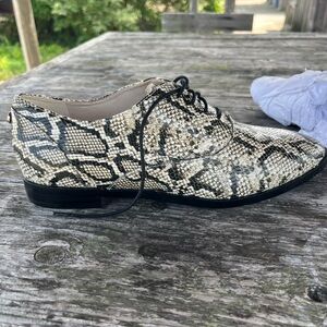 Cole Haan Cream and Black Oxfords SNAKESKIN SHOES NEVER WORN NEW sz WOMENS 7.5